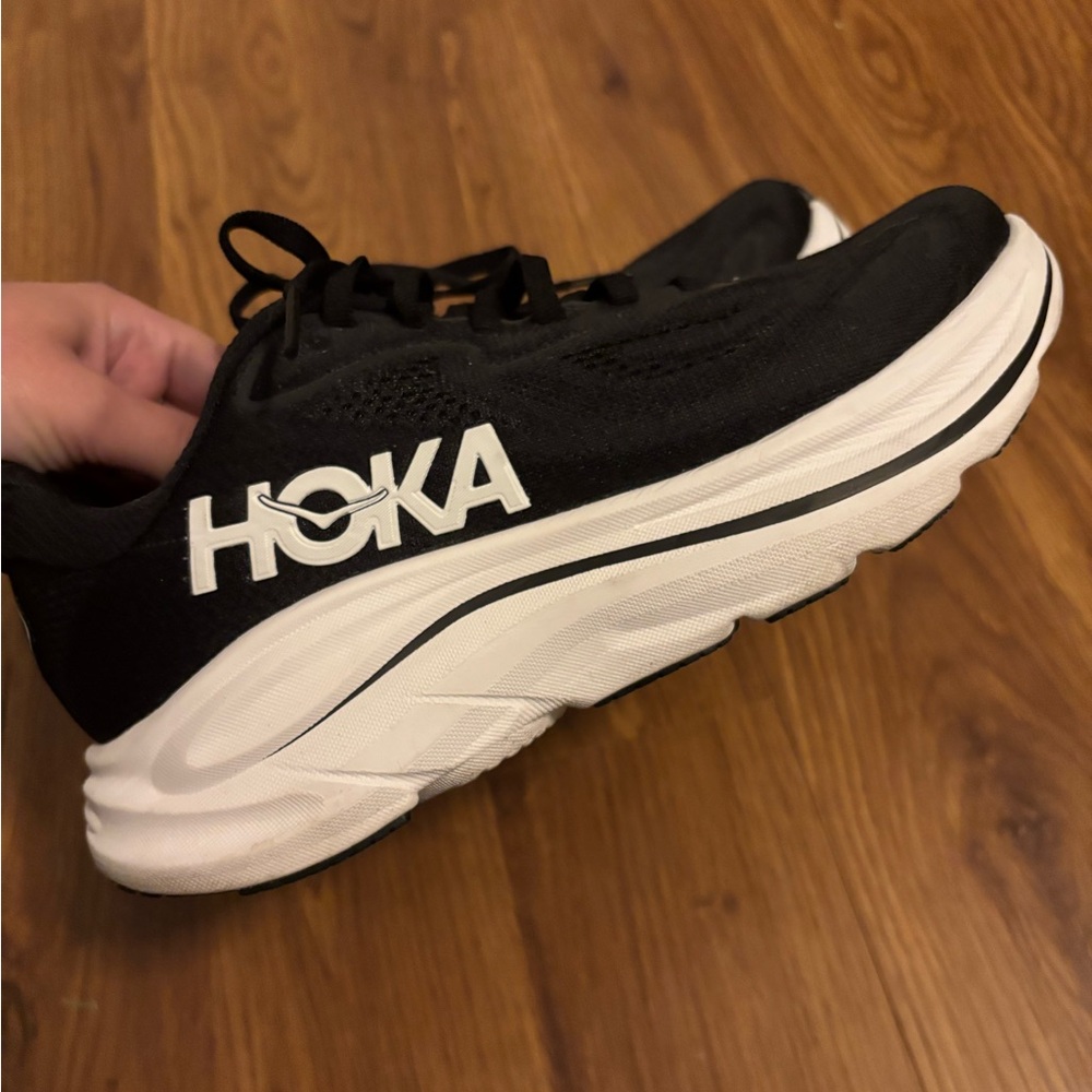 Hoka Clifton 10